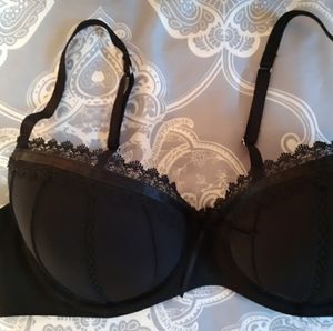 36B Candie's Bra - NWOT